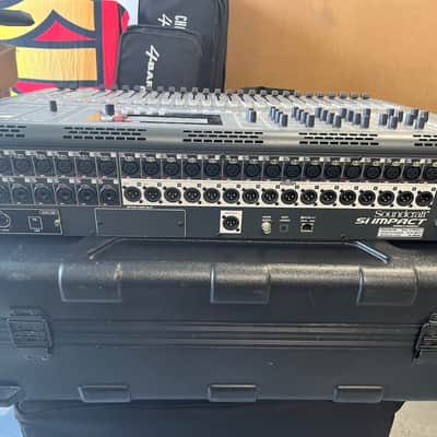 Soundcraft SI 2 - Black and Gray image 3