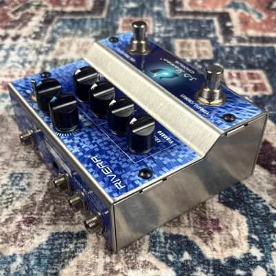 Rivera 3D Shaman Chorus / Vibrato Guitar Effect Pedal! image 4