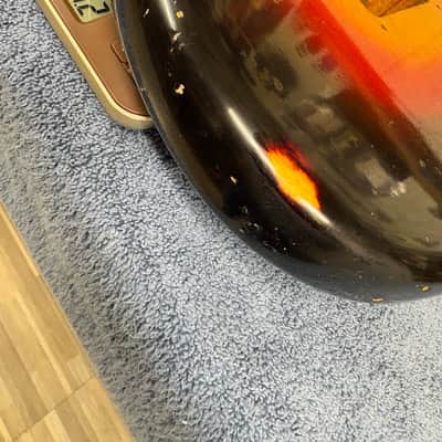 Fender stratocaster 1961 - 3 tone sunburst image 8