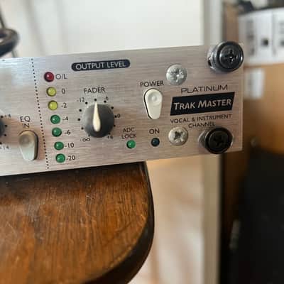 Focusrite Platinum Trak Master Vocal and Instrument All Analogue channel strip with IRC power cable and rack mount bolts/washers. image 5