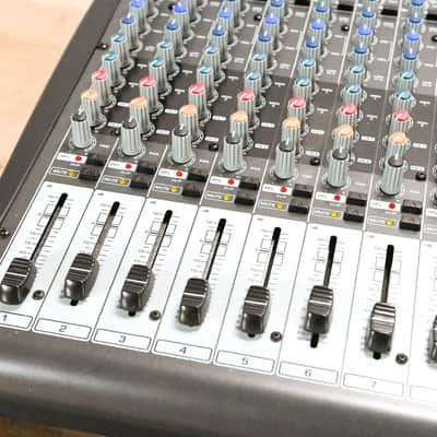 Behringer EuroPower PMP5000 1200W 20-Channel Powered Mixer CG012UK image 4