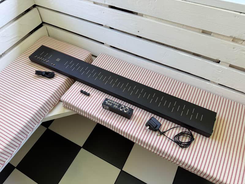 Soma Laboratory Flux Digital Performance Synthesizer with Breakout Box - Black image 1
