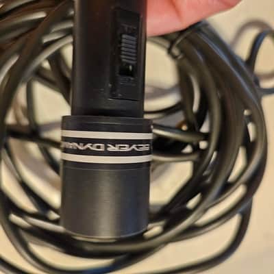 Beyer 550 LM S - Black image 3