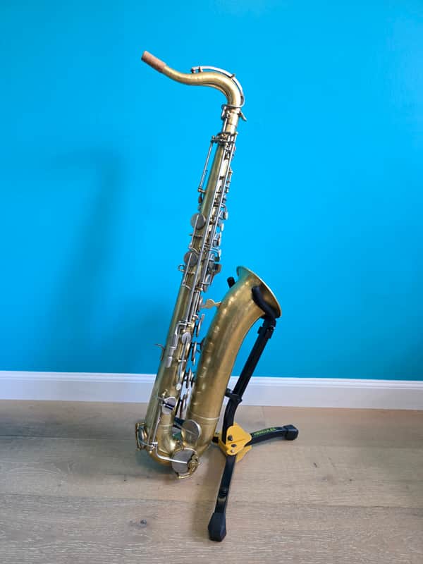 Martin Committee II Tenor Sax 1941 - Brass image 1