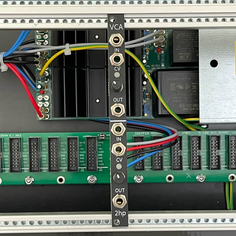 2hp VCA 2010s - Black image 1