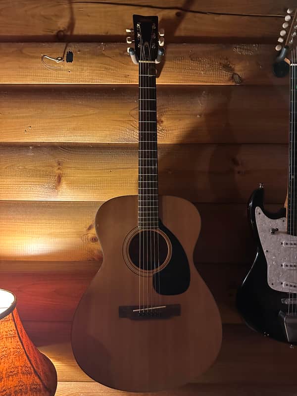 Yamaha FG-110 Grand Concert