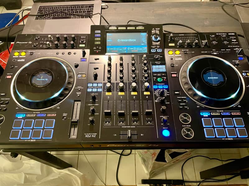 Pioneer XDJ-XZ image 1