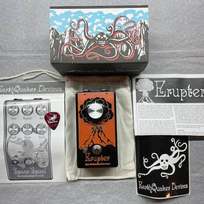 EarthQuaker Devices Erupter Ultimate Fuzz Tone 2017 - Present - Various image 1