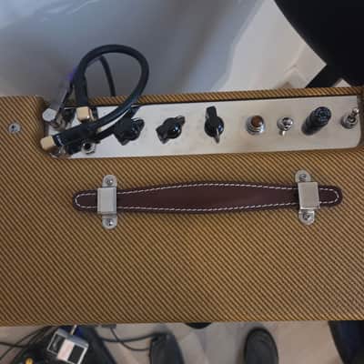 Fender '57 Custom Deluxe 2-Channel 12-Watt 1x12" Guitar Combo 2011 Lacquered Tweed image 2