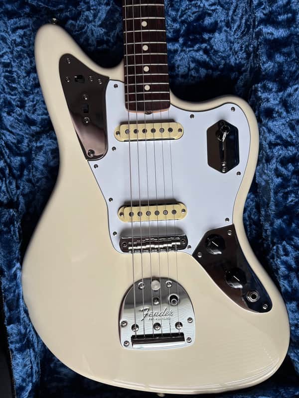 Fender Johnny Marr Jaguar Plek’ed Bone Nut