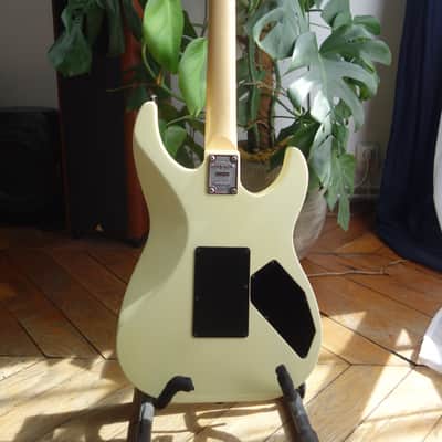 Left-handed Kramer Pacer Custom 1986 Vintage White image 6