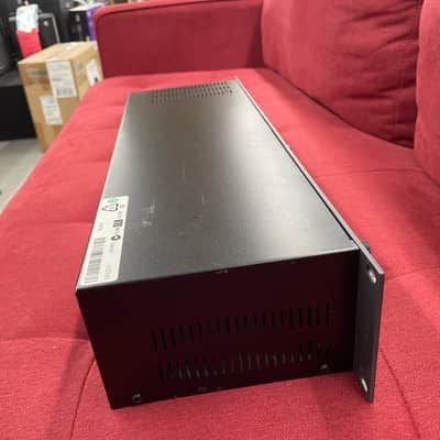 dbx 1231 Dual Channel 31-Band EQ - Black image 7