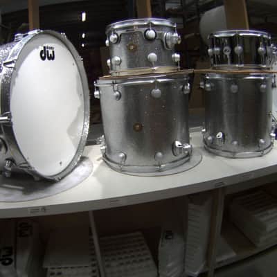 Frank Ferrer's Guns 'n' Roses, Steven Adler "Not In This Lifetime" Tour, DW Collectors 2010s - Silver Sparkle Lacquer. Complete Set! Signed by Whole Band!! image 24