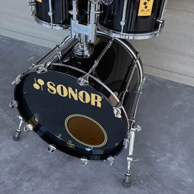 Sonor Force 3000 12 13 22 Drum Set - Black Lacquer image 2