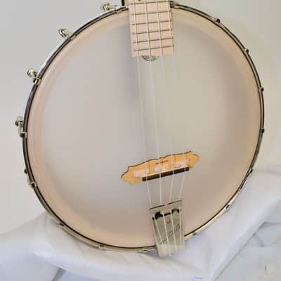 Deering Goodtime Concert Scale Banjo Ukulele, Natural/Nickel image 2