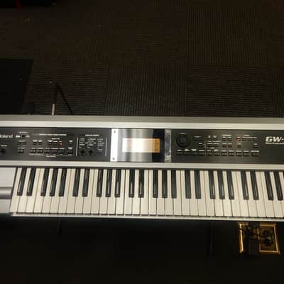 Roland GW-7 61-Key Workstation Keyboard