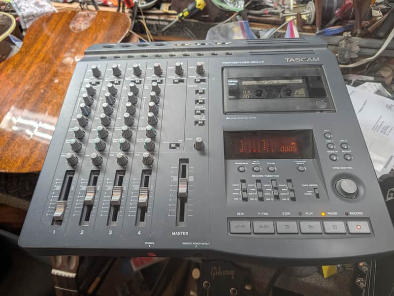 TASCAM Portastudio 424 mkII image 1