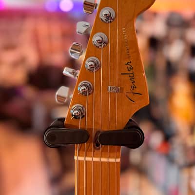 Fender American Ultra Stratocaster HSS 2021 - Arctic Pearl image 4