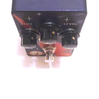 Keeley Tesla MK-III Soviet Fuzz Bende image 2