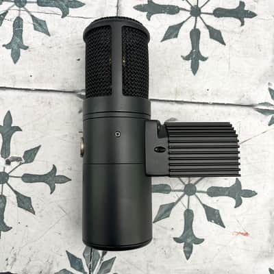Warm Audio WA-8000 Large Diaphragm Tube Condenser Microphone image 2