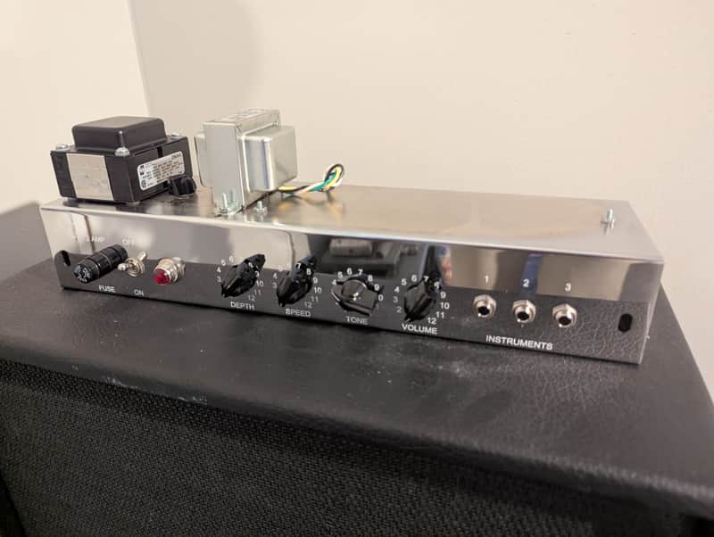 5F11 Tweed Vibrolux chassis clone (w/out tubes) image 1