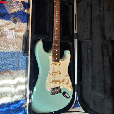 Fender Limited Edition American Professional Stratocaster with Rosewood Neck 2017 - Daphne Blue image 15