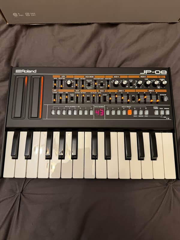 Roland JP-08 Boutique Series Synthesizer Module with K-25m