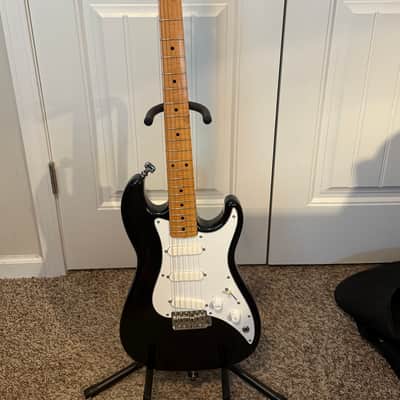 Squier Bullet Stratocaster ST-3 Japan 1984 - Black image 1