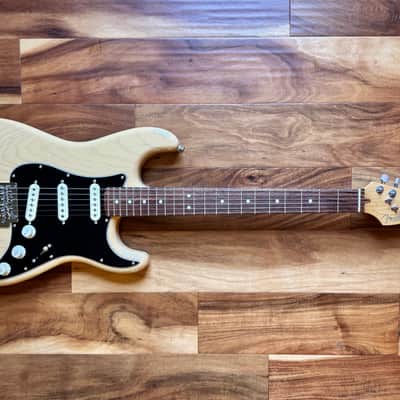 Fender American Stratocaster - Vintage Blonde - Noiseless Vintage Strat Pickups - 1997 American Standard Neck image 2