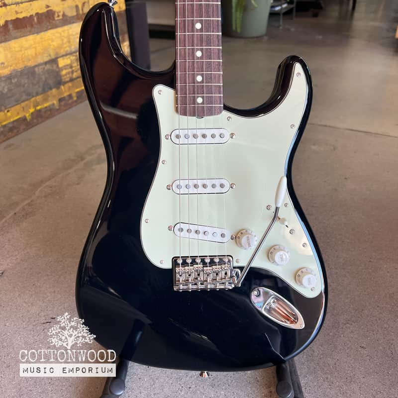 Fender Traditional '60s Stratocaster | Made in Japan image 1