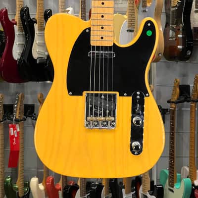 Fender   American Vintage Telecaster 52 Butterscotch Blonde 2002 image 1