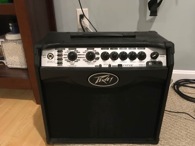Peavey Vypyr VIP 1 Modeling 20W 1x8" Guitar/Bass/Acoustic Combo Amp 2010s - Black image 1