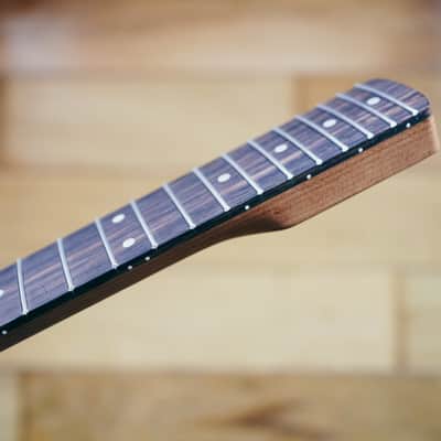 Stratocaster Neck – Roasted Maple & Rosewood | Unfinished | 21 Frets | Bone Nut image 13