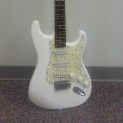 Fender Squier Strat Olympic White, with Antique White Pearl Pick Guard image 1