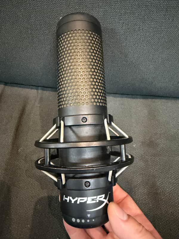 HyperX Quadcast S 2010/2020 - Black image 1