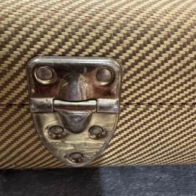 Fender Tweed Hardshell Bass Guitar Case – Red Plush Interior image 17