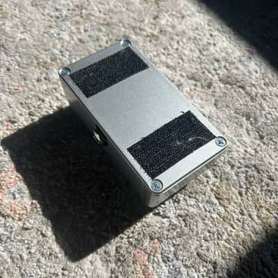 Electro-Harmonix / JHS Nano Lizard Queen Octave Fuzz 2023 - Present - Silver / Green image 2