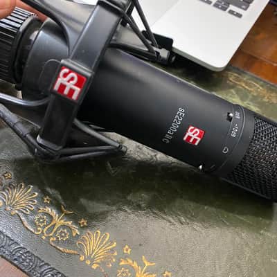 sE Electronics sE2200a II C Large Diaphragm Cardioid Condenser Microphone 2012 - 2017 - Black image 7
