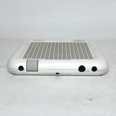 Yamaha Tenori-On w/Universal power supply ,Midi Cable & Utility Disc TNR-O 2007 Synthesizer Sequencer Made in Japan Worldwide Shipment image 5