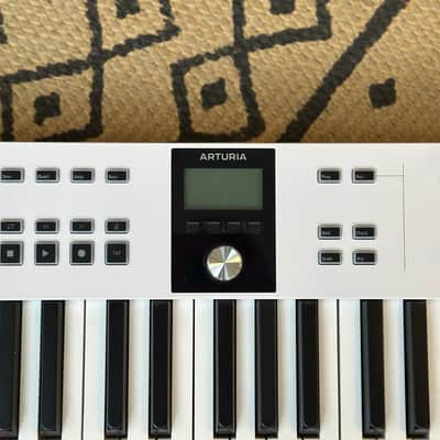 Arturia KeyLab Essential 88 mk3 - White image 4