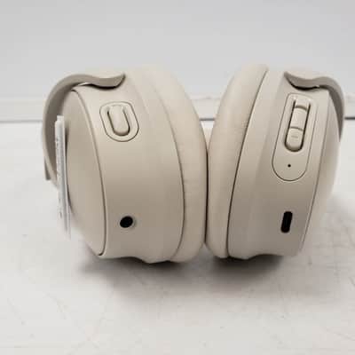Bose Quiet Comfort 45 image 4