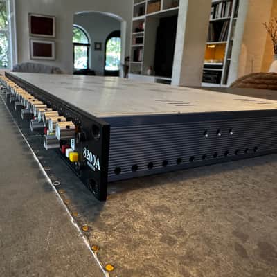 API 8200A AUX MIXER image 2