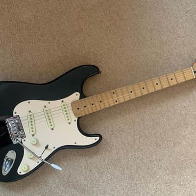 Squier  Stratocaster Korea   1993 in Black image 15