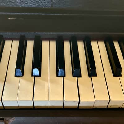 A. M. Virgil Rare 6 Octave Suitcase Practice Piano Keyboard circa 1910 - 1920 - Covered Wooden Case image 2