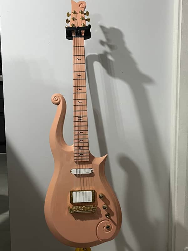 Schecter Diamond Prince Cloud Guitar Pink ! #1 image 1