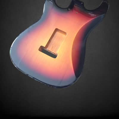 Stratocaster body F hole, 3-tone sunburst, flamed, gloss varnish image 6