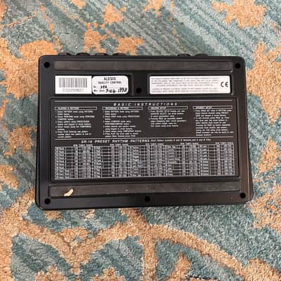 Alesis SR-16 Drum Machine 2010s - Black image 2