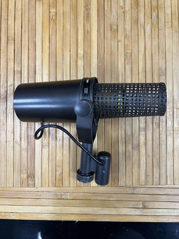 Shure SM7 Cardioid Dynamic Microphone 1980s - Black image 1
