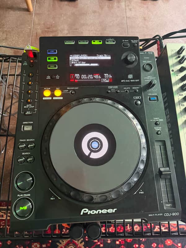 Pioneer CDJ-900