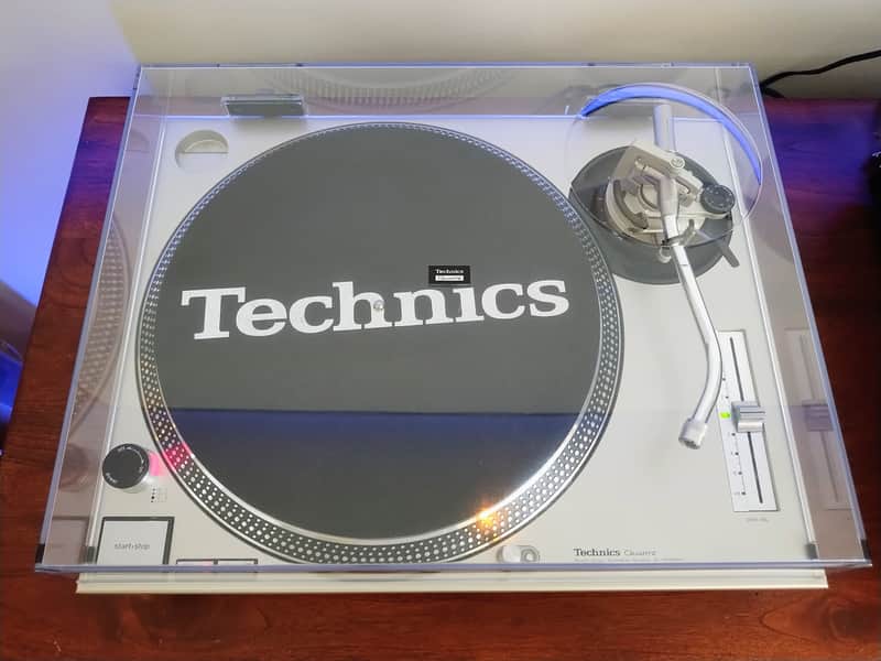 Technics SL-1200 Mk2 1985 - Silver